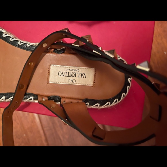 Valentino Garavani Rockstud Espadrille Sandal BLK - Picture 4 of 7